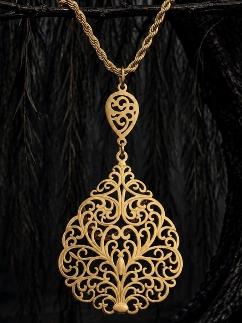 “Weeping Willow” Filigree Leaf Marquis Scrolling Bollywood Embellished Necklace